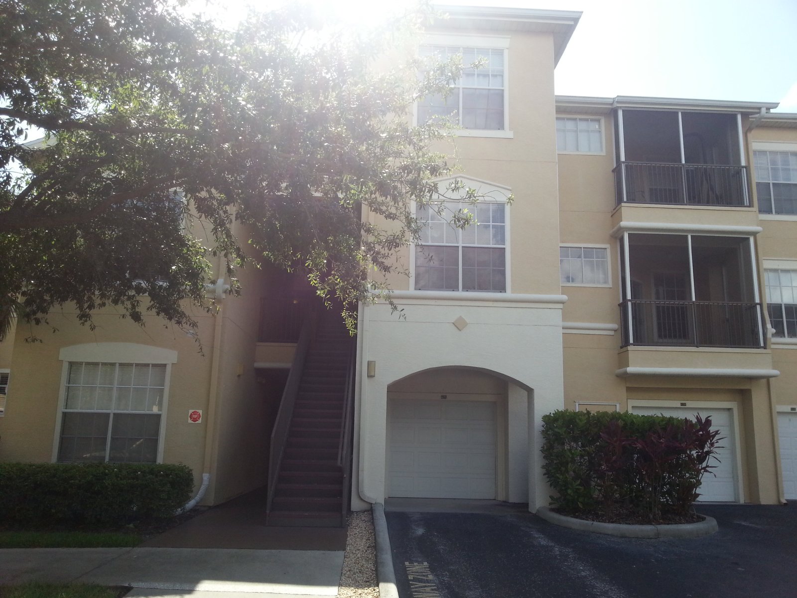 Beautiful 3/2 Condo In Oxford Place, Tampa Palms MUST SEE!! property image