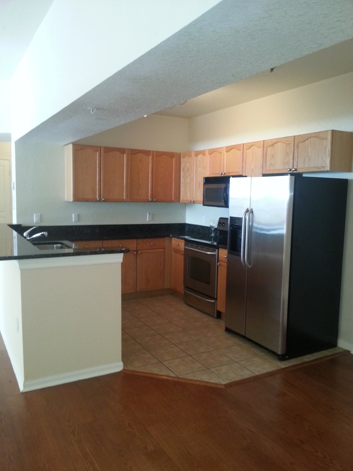 Beautiful 3/2 Condo In Oxford Place, Tampa Palms MUST SEE!! property image