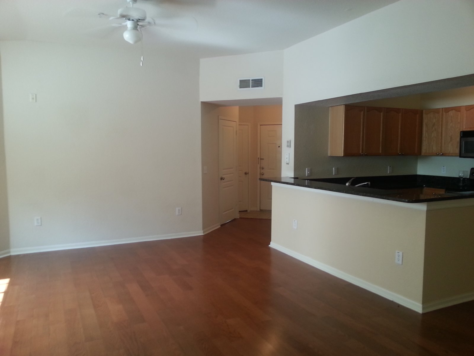 Beautiful 3/2 Condo In Oxford Place, Tampa Palms MUST SEE!! property image