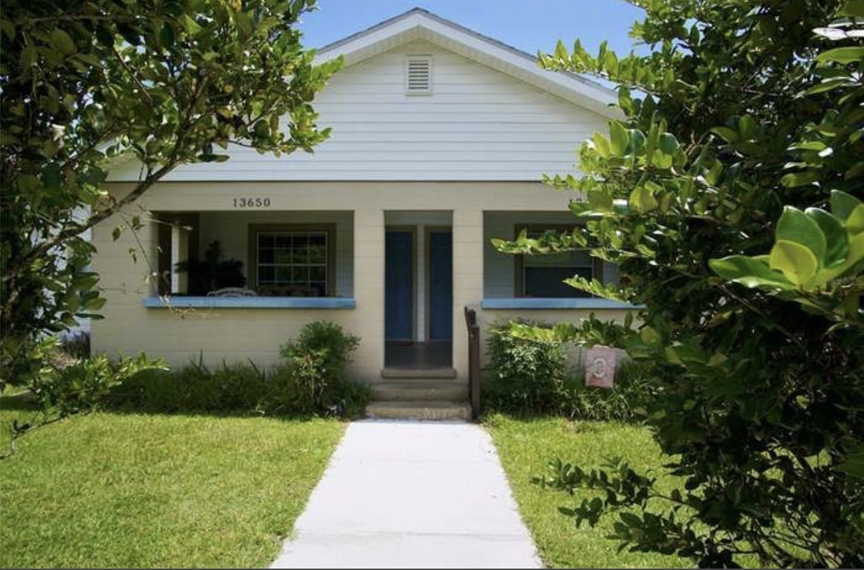 Cozy 2 Bed 1 Bath Triplex With Lawn Care included Available For RENT!! property image