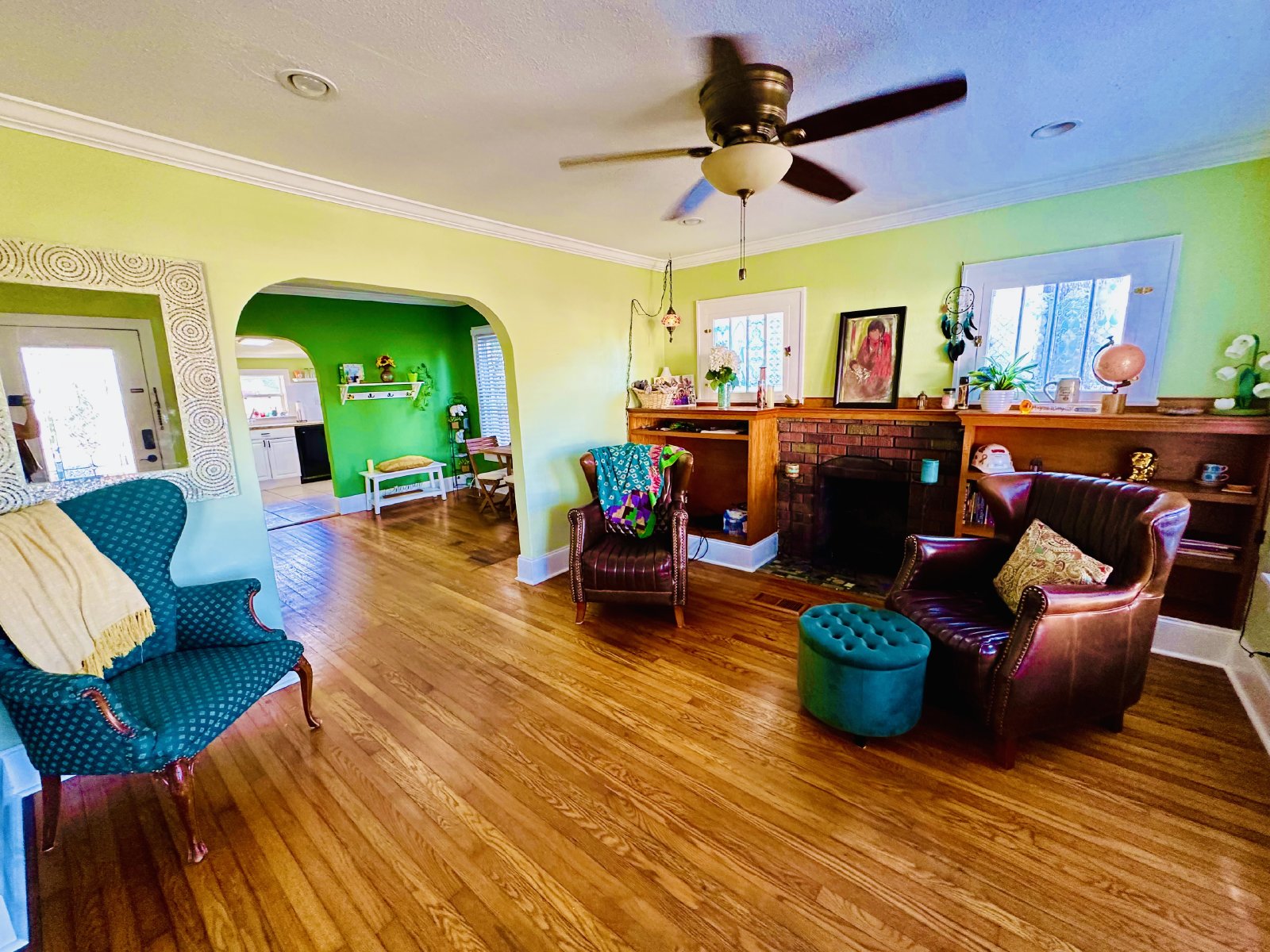 Kenwood Historic Bungalow Home With Porch & Wood Floors property image