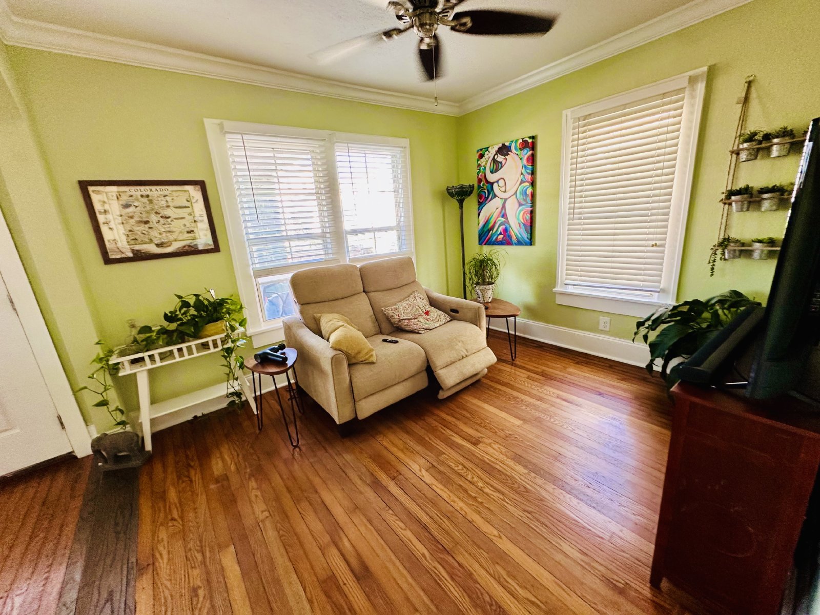 Kenwood Historic Bungalow Home With Porch & Wood Floors property image