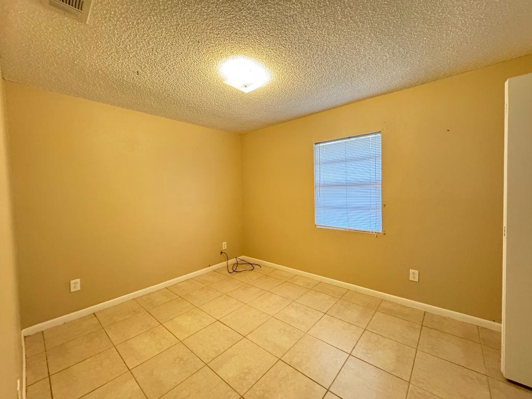 1211 Foxwood Drive, Lutz, Three Bedroom Home, Cute House property image