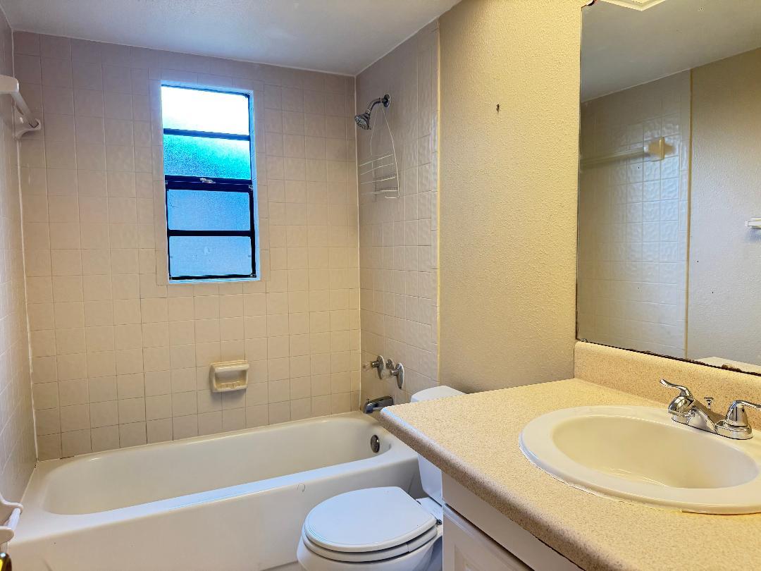 1211 Foxwood Drive, Lutz, Three Bedroom Home, Cute House property image