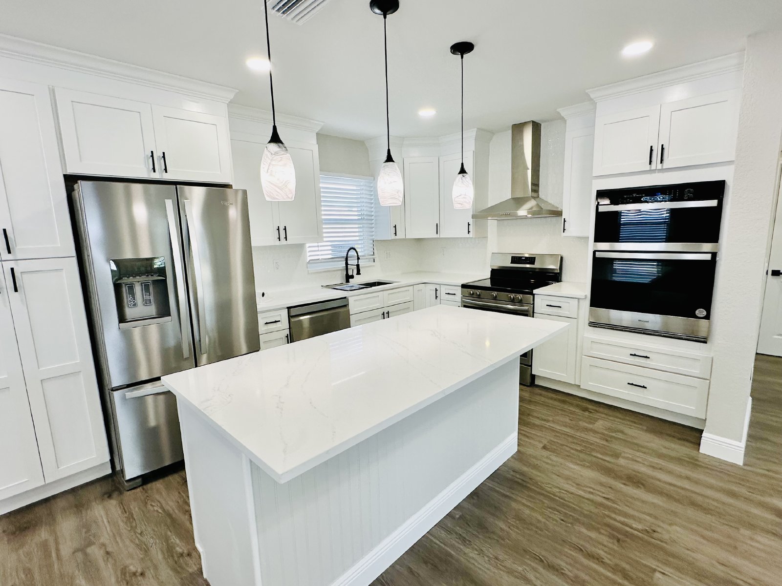 Beautiful all new Shore Acres 3/2! property image