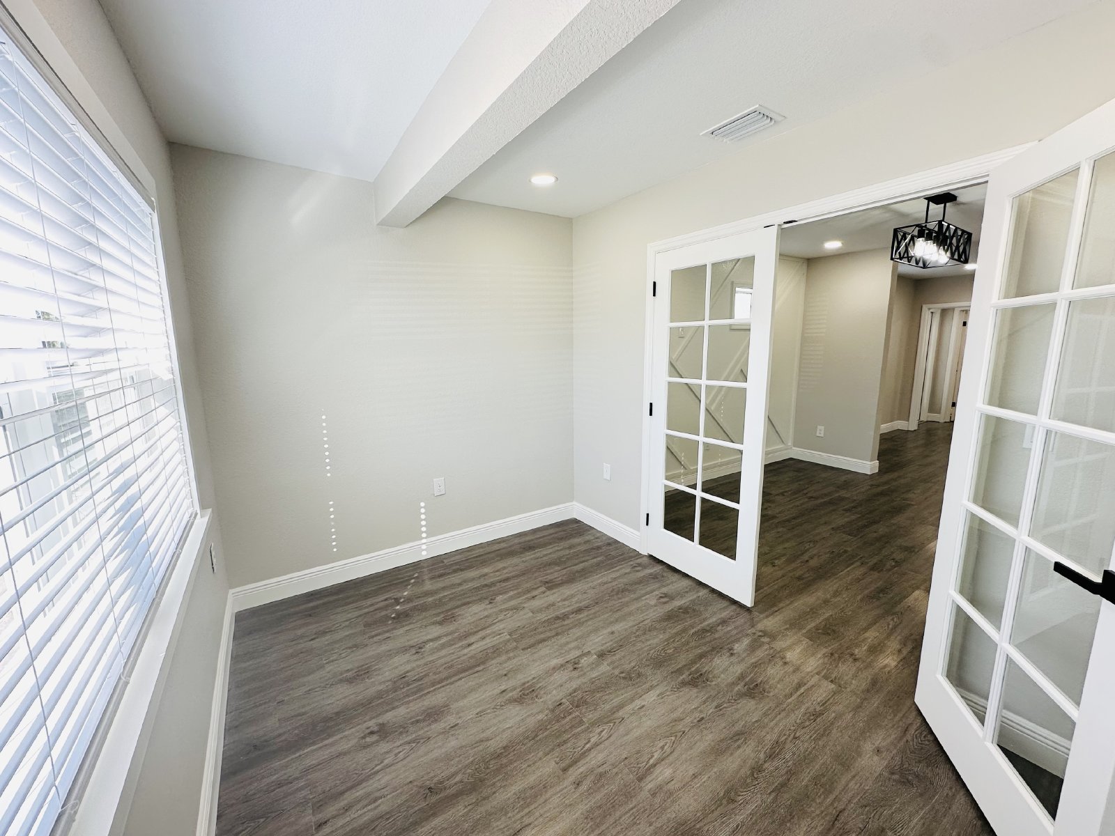 Beautiful all new Shore Acres 3/2! property image