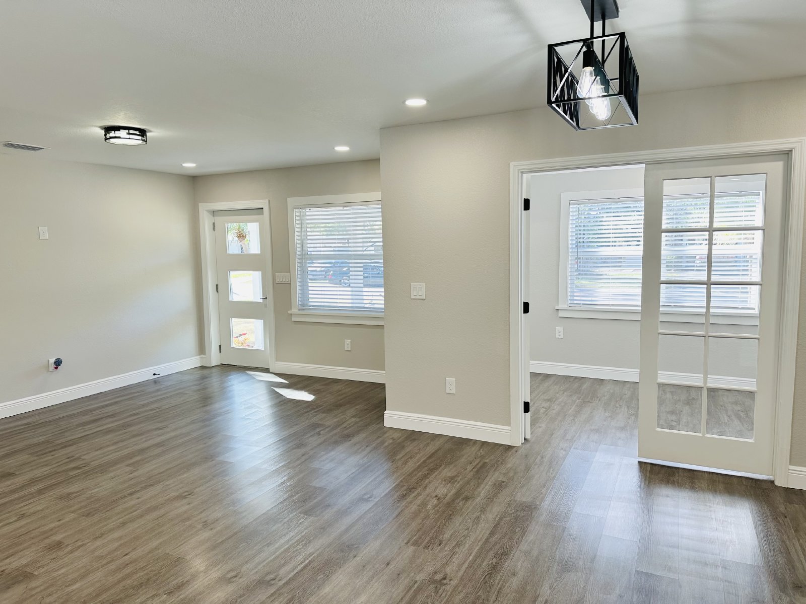 Beautiful all new Shore Acres 3/2! property image