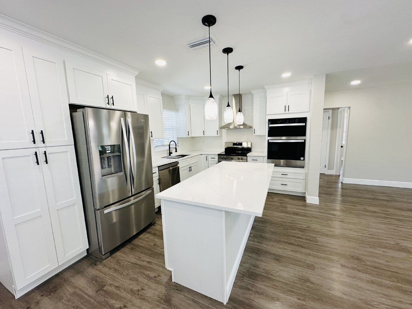 Beautiful all new Shore Acres 3/2! property image