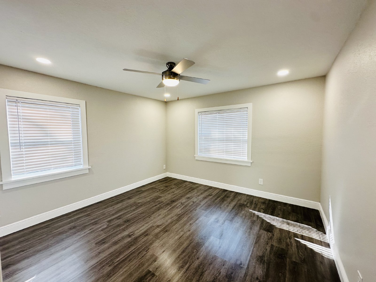 Beautiful all new Shore Acres 3/2! property image