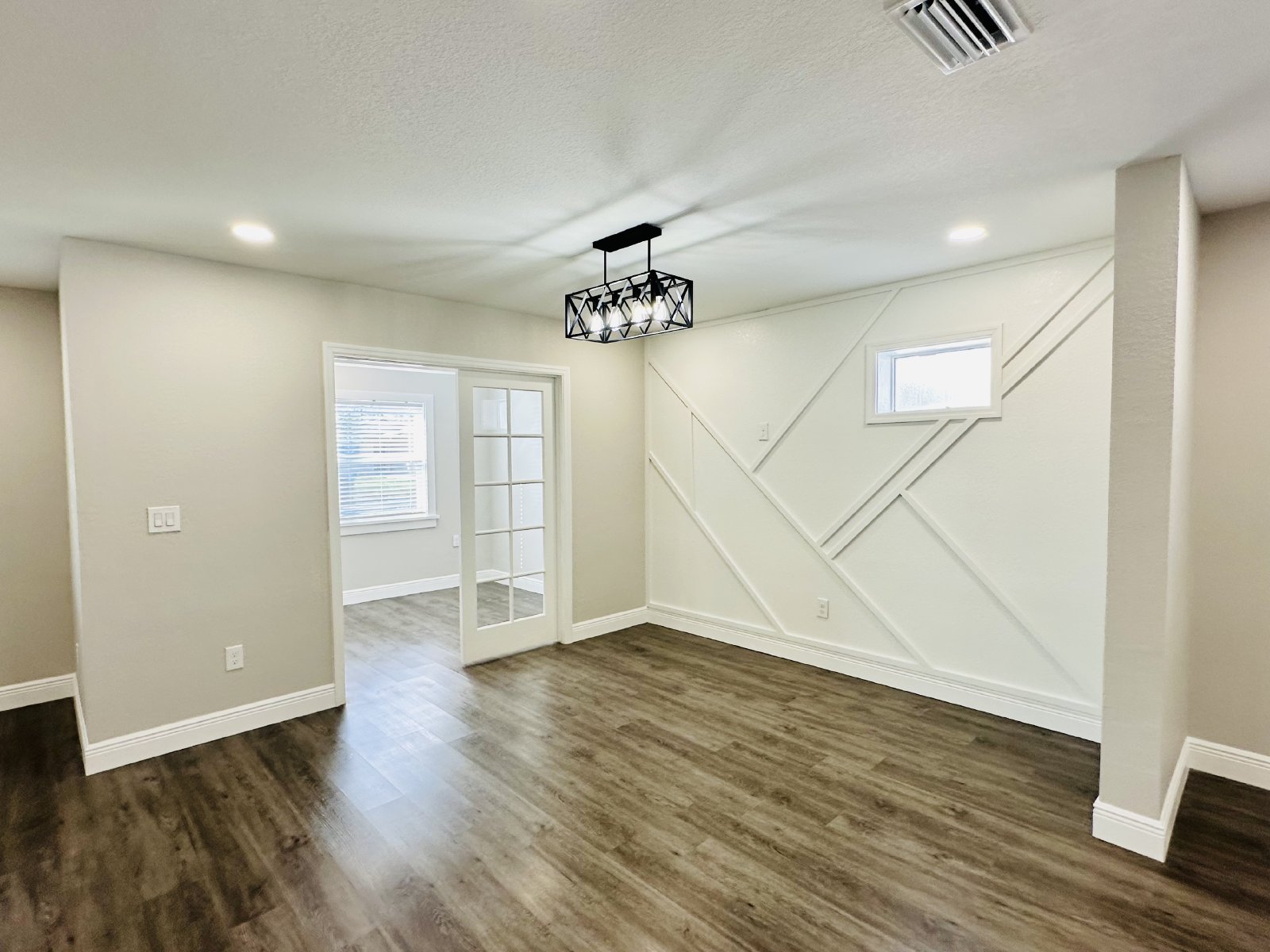 Beautiful all new Shore Acres 3/2! property image