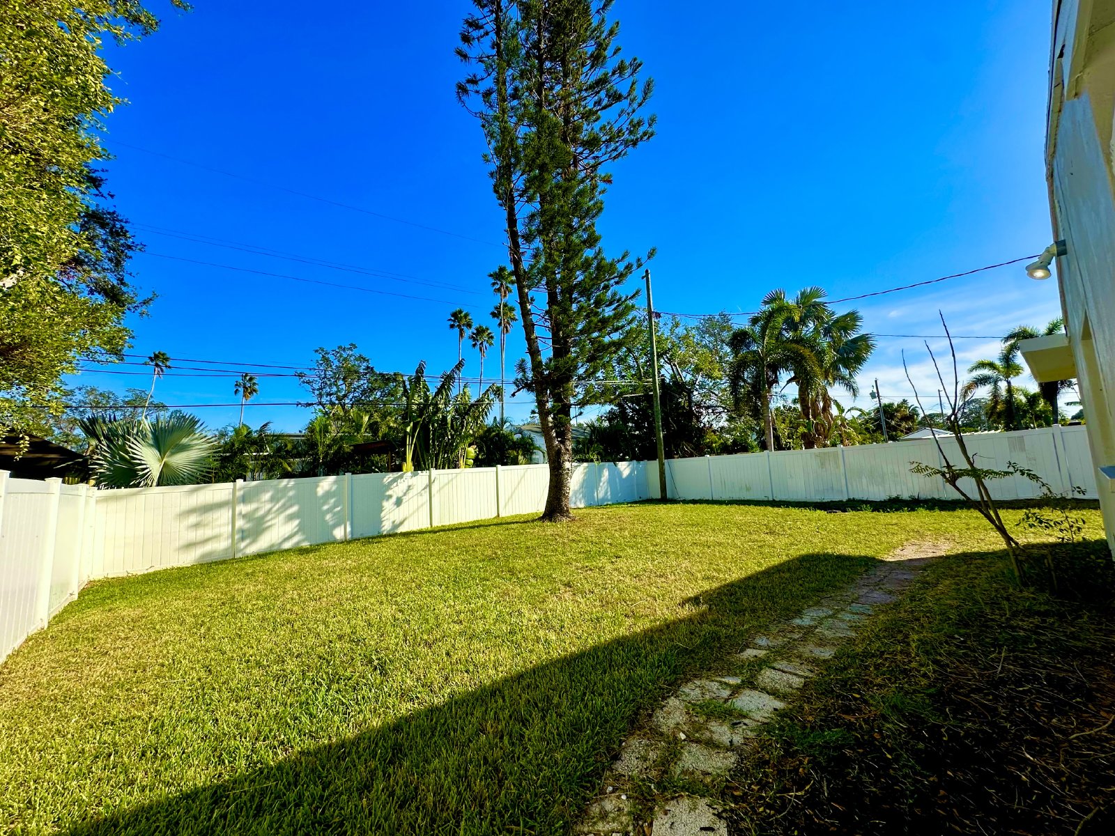 Beautiful all new Shore Acres 3/2! property image