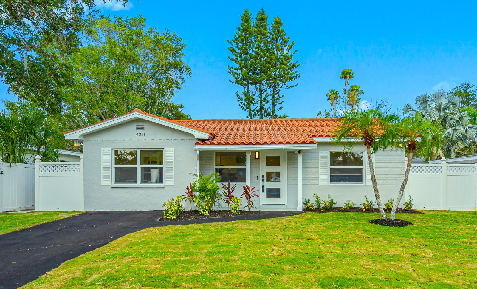 Beautiful all new Shore Acres 3/2! property image