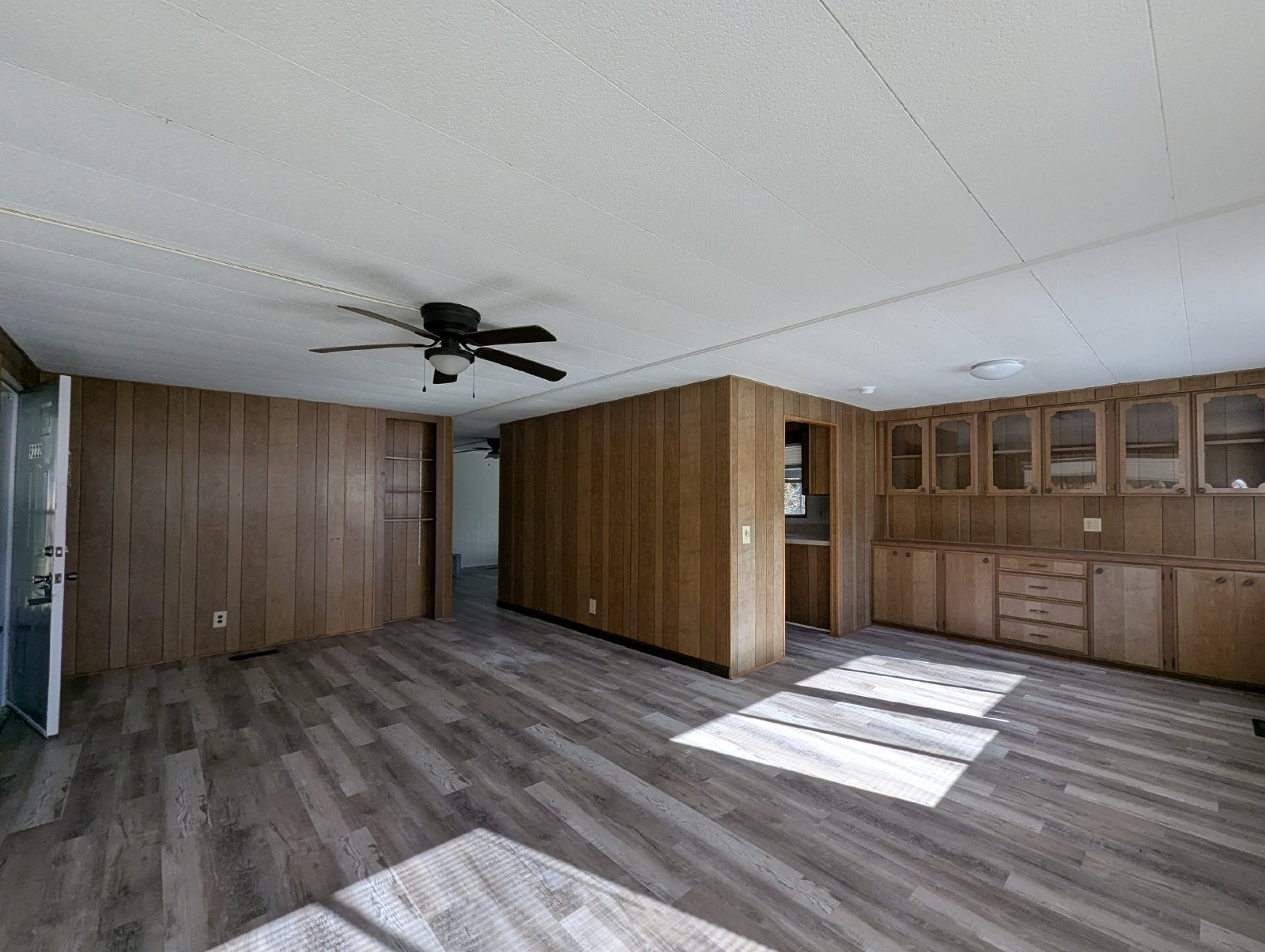 3 Bedroom 2 Bathroom Home In Brooksville property image