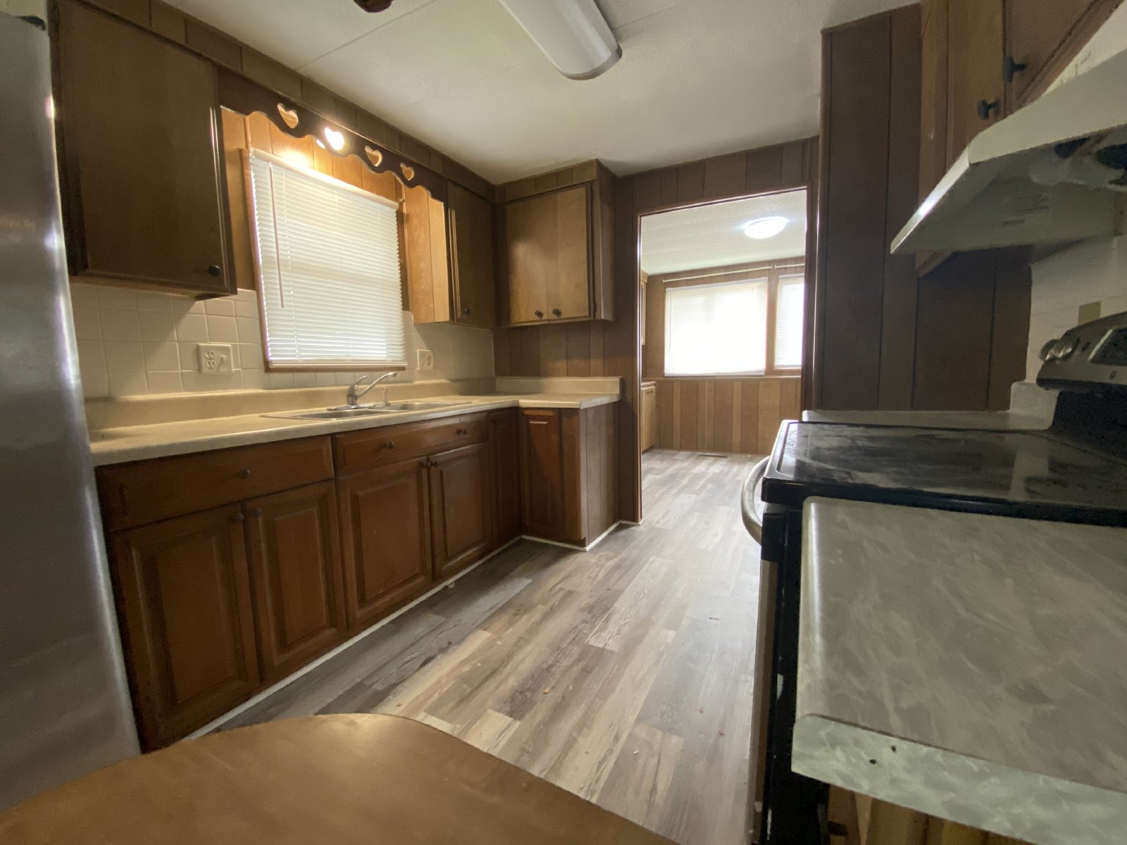 3 Bedroom 2 Bathroom Home In Brooksville property image