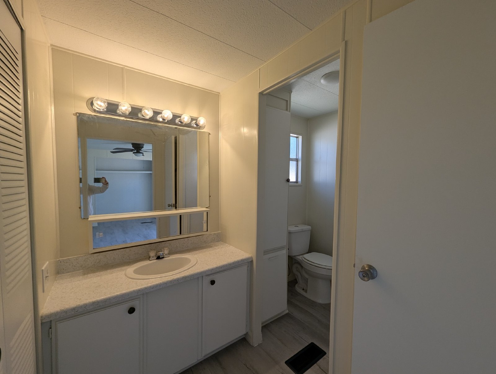 3 Bedroom 2 Bathroom Home In Brooksville property image