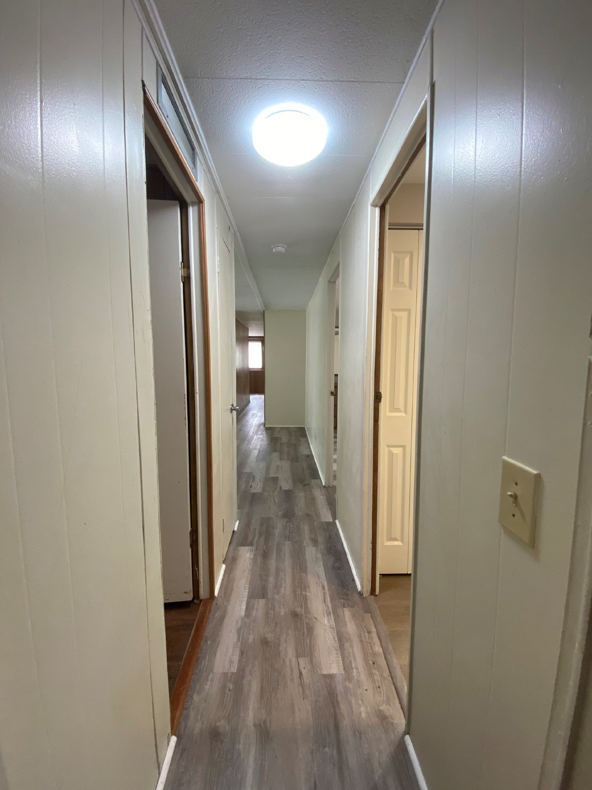 3 Bedroom 2 Bathroom Home In Brooksville property image