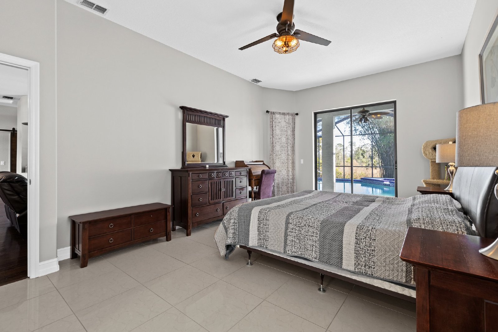 Stunning 4 Bed 3 Bath 3 Car Garage POOL Home Available For RENT property image