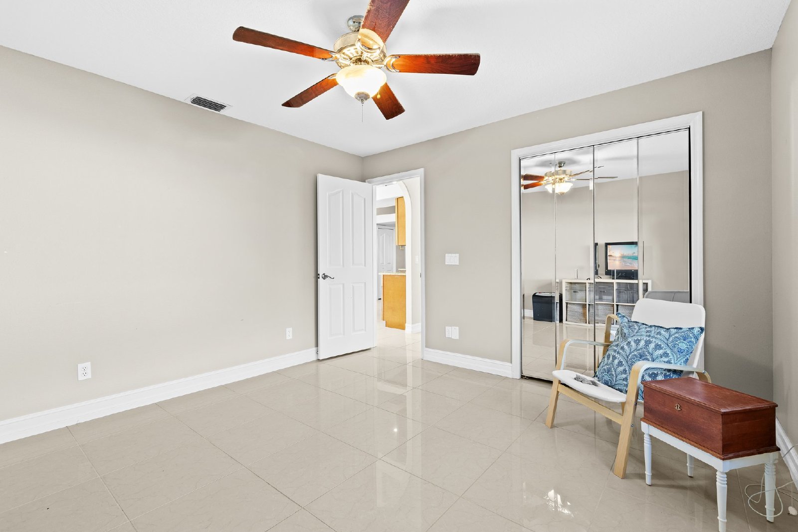 Stunning 4 Bed 3 Bath 3 Car Garage POOL Home Available For RENT property image