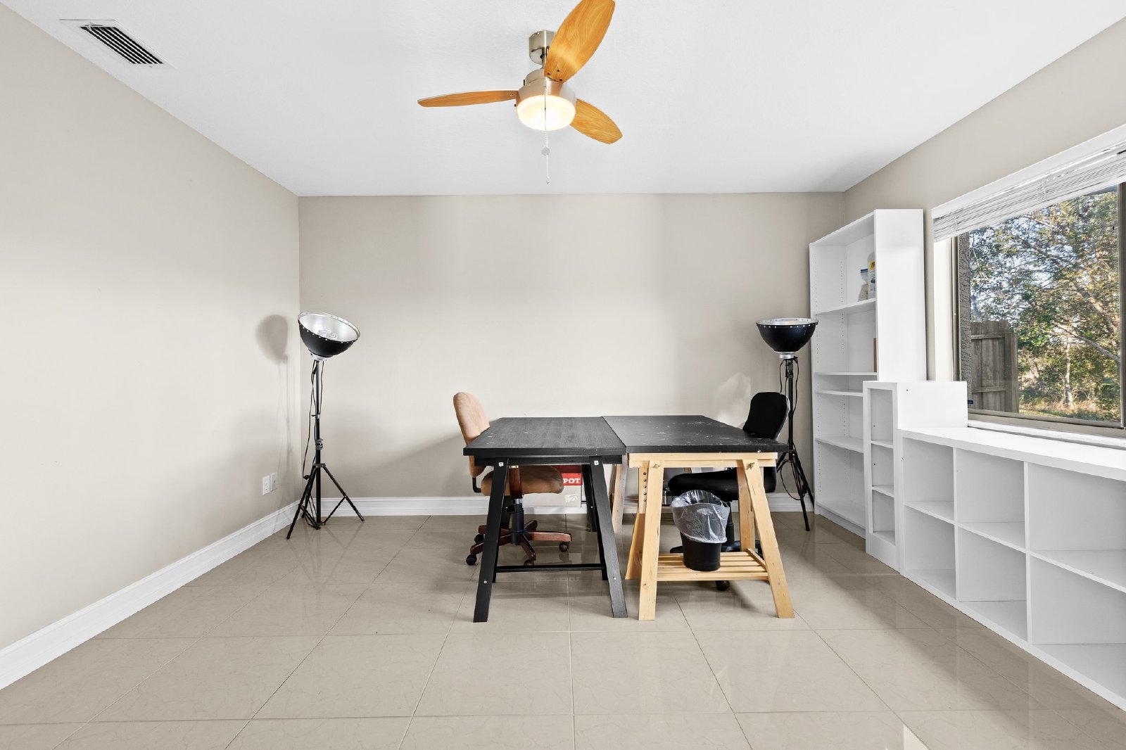 Stunning 4 Bed 3 Bath 3 Car Garage POOL Home Available For RENT property image