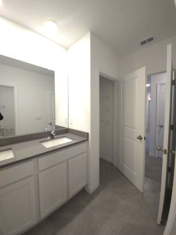 NEW!! 5 Bedroom, 3 Bath In Two Rivers! property image