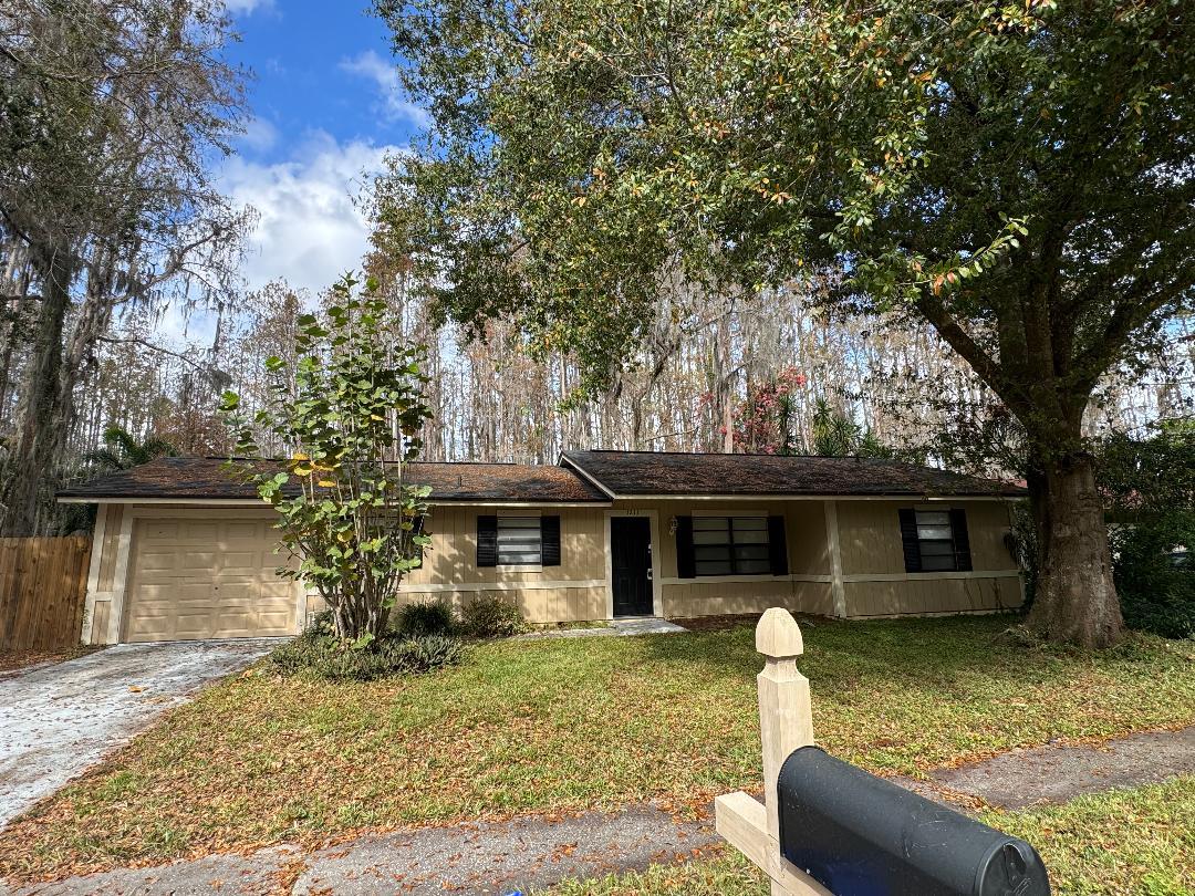 1211 Foxwood Drive, Lutz, Three Bedroom Home, Cute House property image