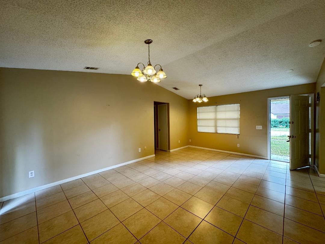 1211 Foxwood Drive, Lutz, Three Bedroom Home, Cute House property image