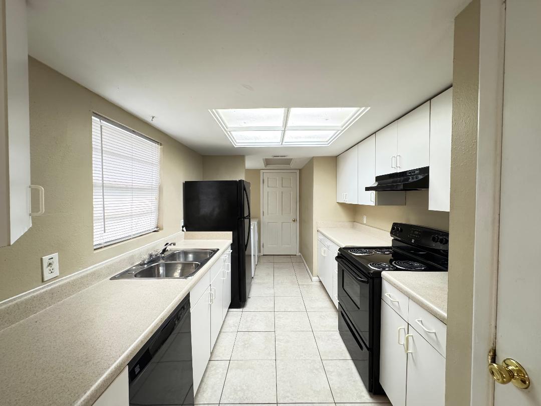 1211 Foxwood Drive, Lutz, Three Bedroom Home, Cute House property image