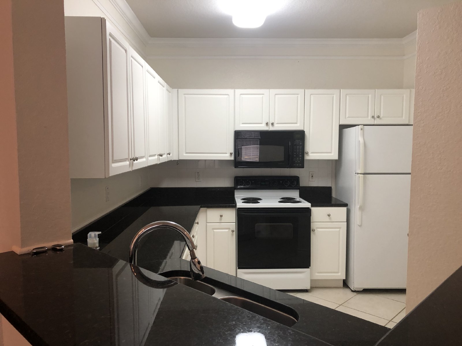 4323 Bayside Village Dr Unit 129, Tampa, FL 33615 property image