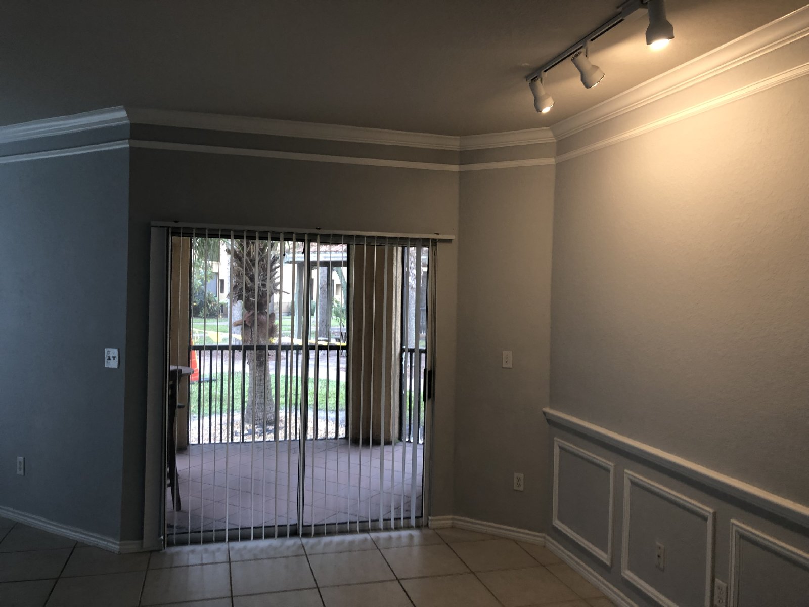 4323 Bayside Village Dr Unit 129, Tampa, FL 33615 property image