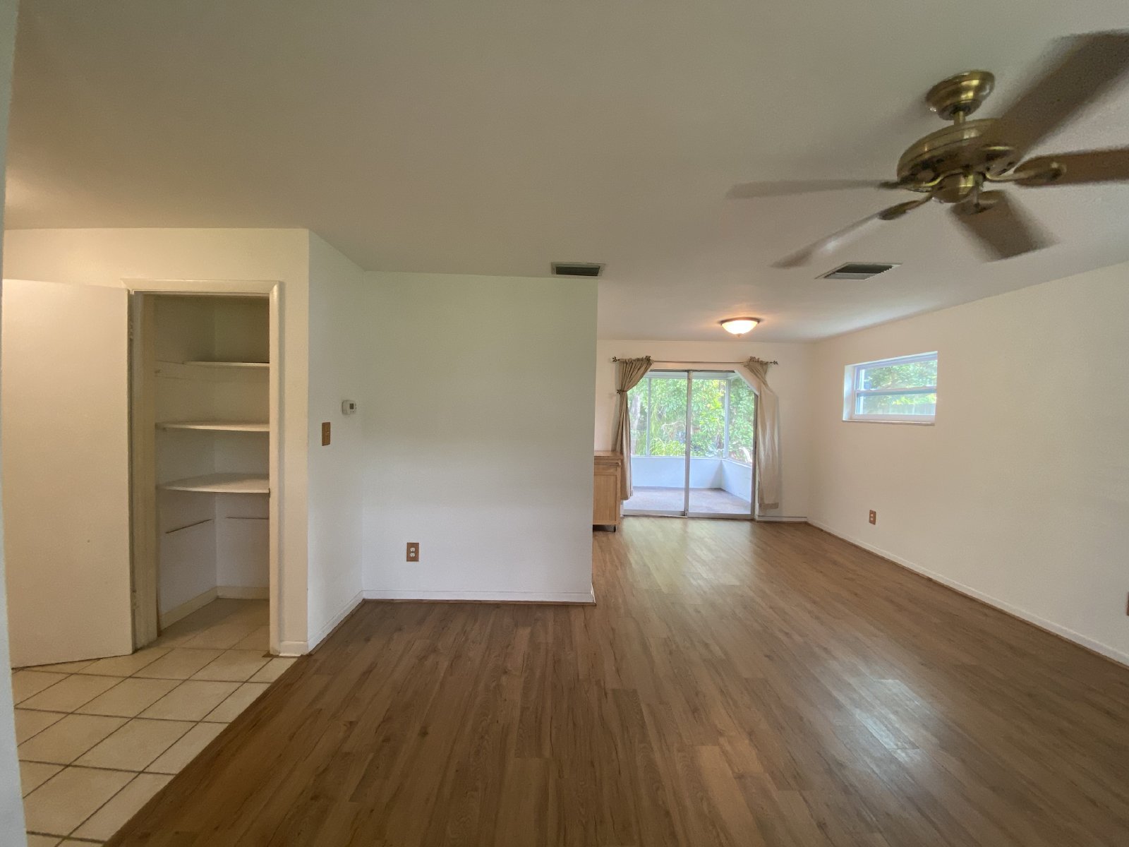 Adorable 2/2 In Clearwater Just 5 Miles To Clearwater Beach! property image