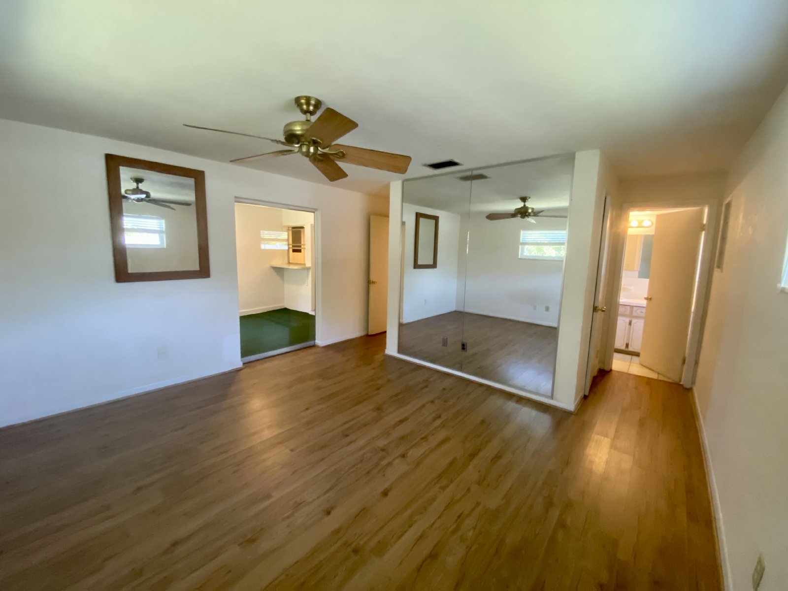 Adorable 2/2 In Clearwater Just 5 Miles To Clearwater Beach! property image