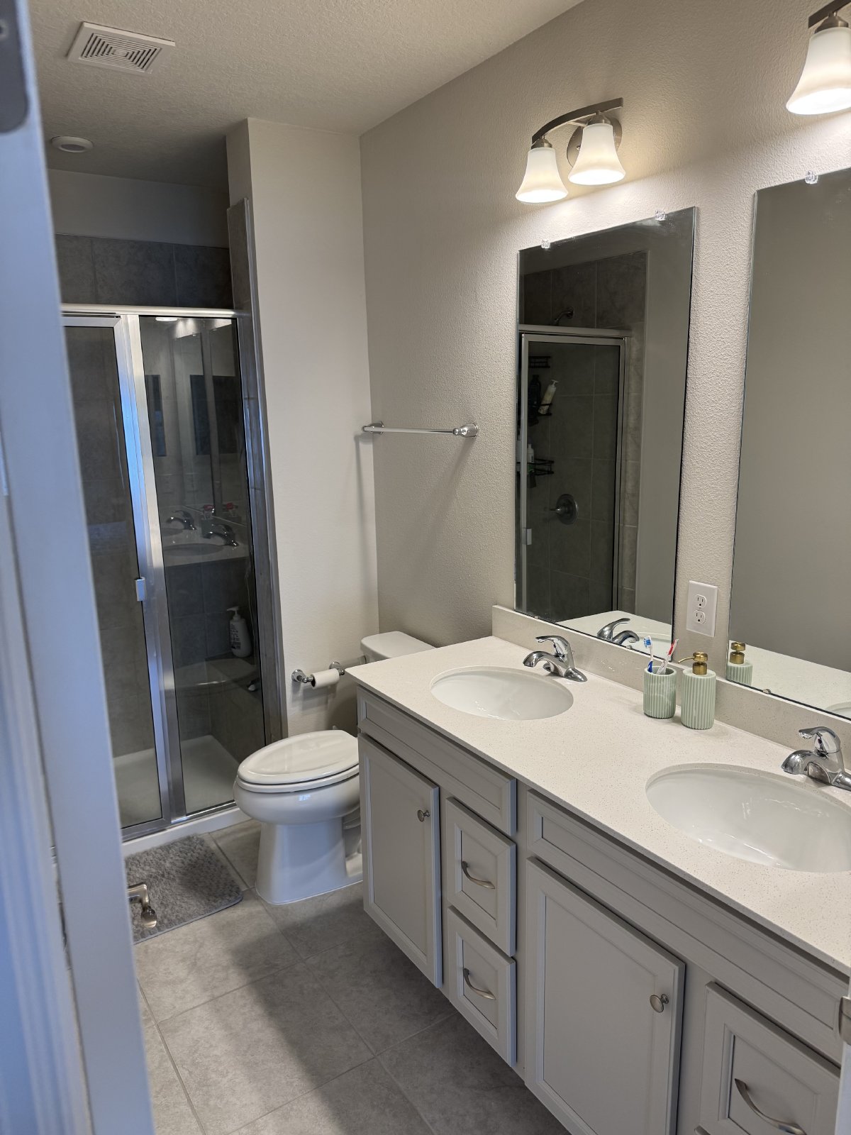 Stunning 3 Bedroom 2 Bath Villa In Spring Hill property image
