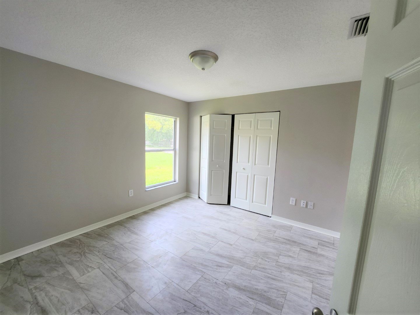 Remodeled 4/2 In Land O Lakes property image