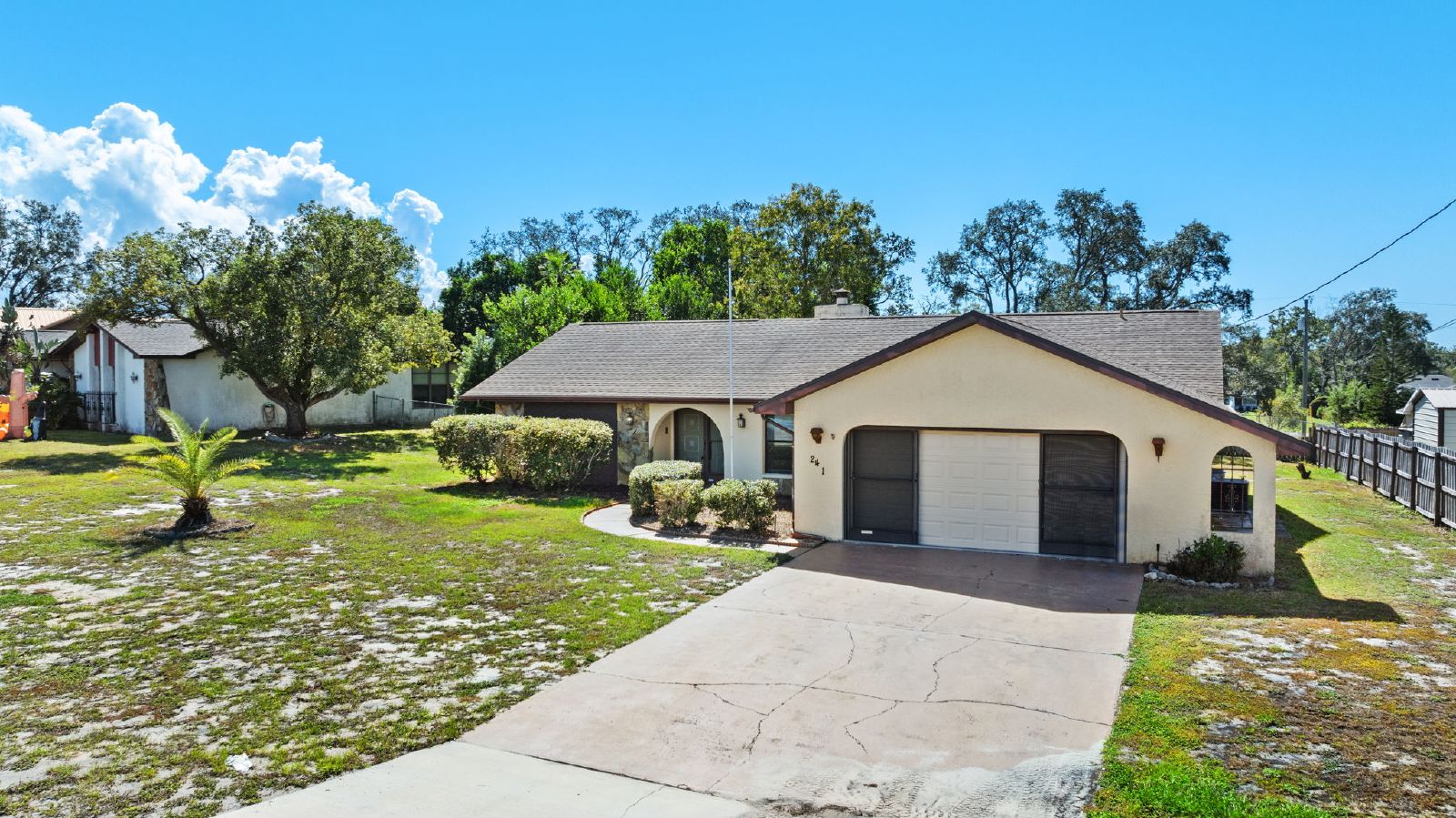 Charming 2/2/2, 1528 Sq Ft $1050 property image