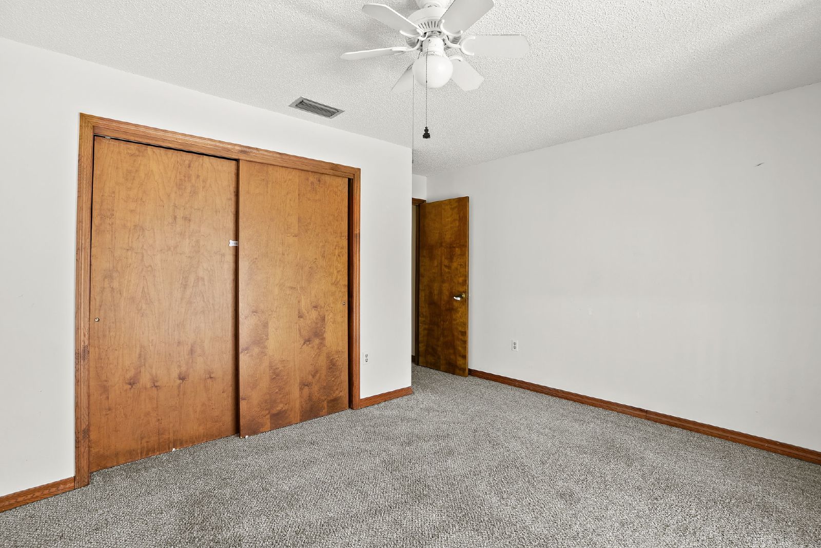 Charming 2/2/2, 1528 Sq Ft $1050 property image