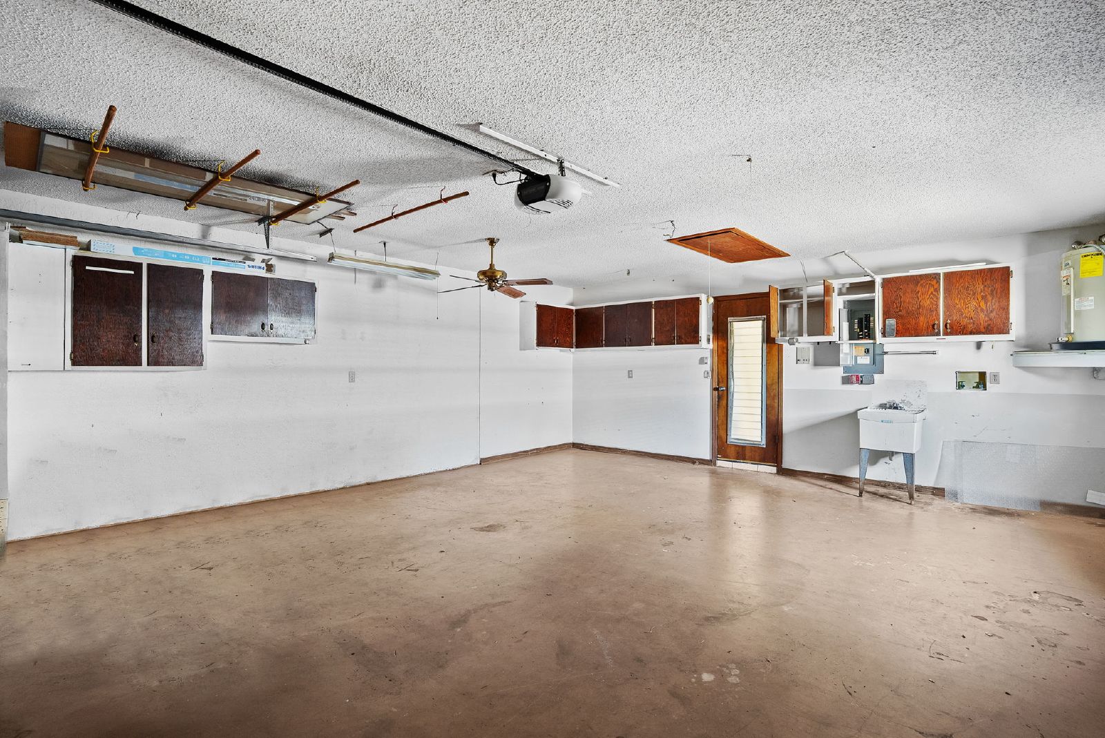 Charming 2/2/2, 1528 Sq Ft $1050 property image