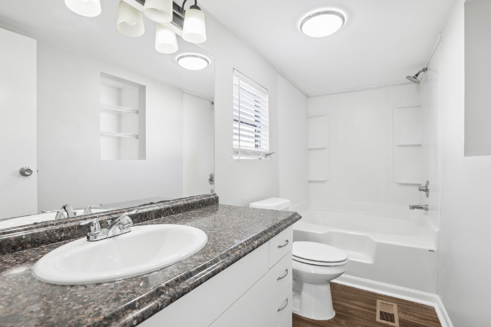 Adorable 3/2 In Timber Lake Estates Wesley Chapel property image