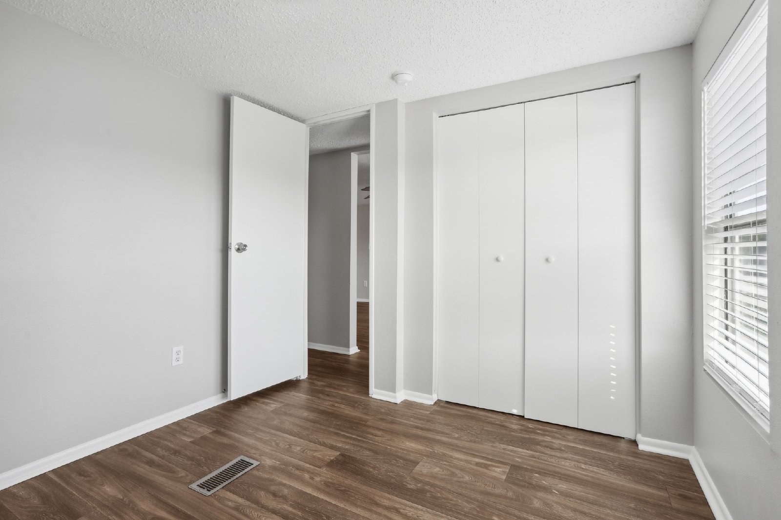 Adorable 3/2 In Timber Lake Estates Wesley Chapel property image