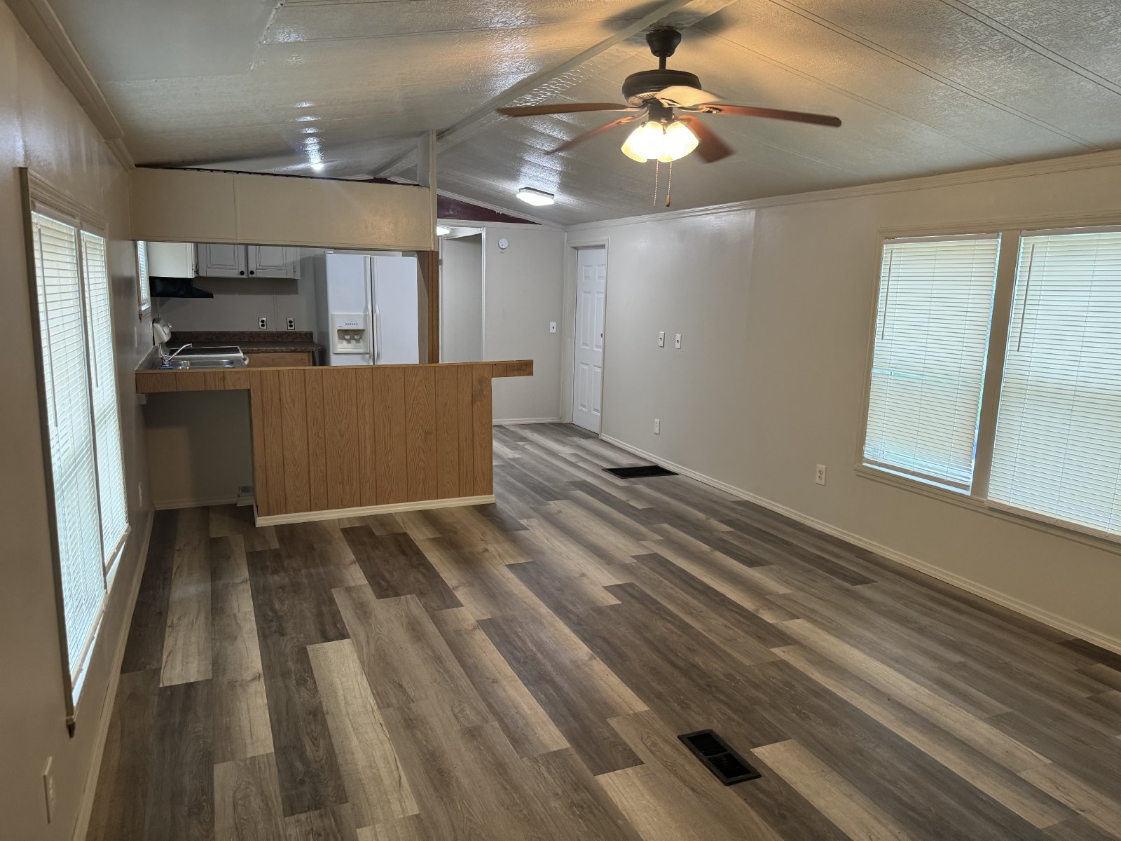 Beautiful 2 Bedroom 2 Bathroom Mobile Home In Hudson property image