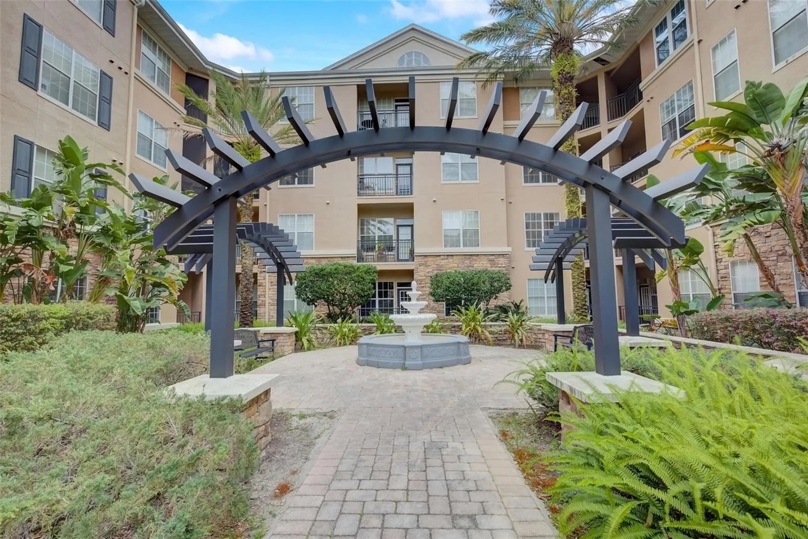 Beautiful 2/2 Condo In Villa Sonoma property image