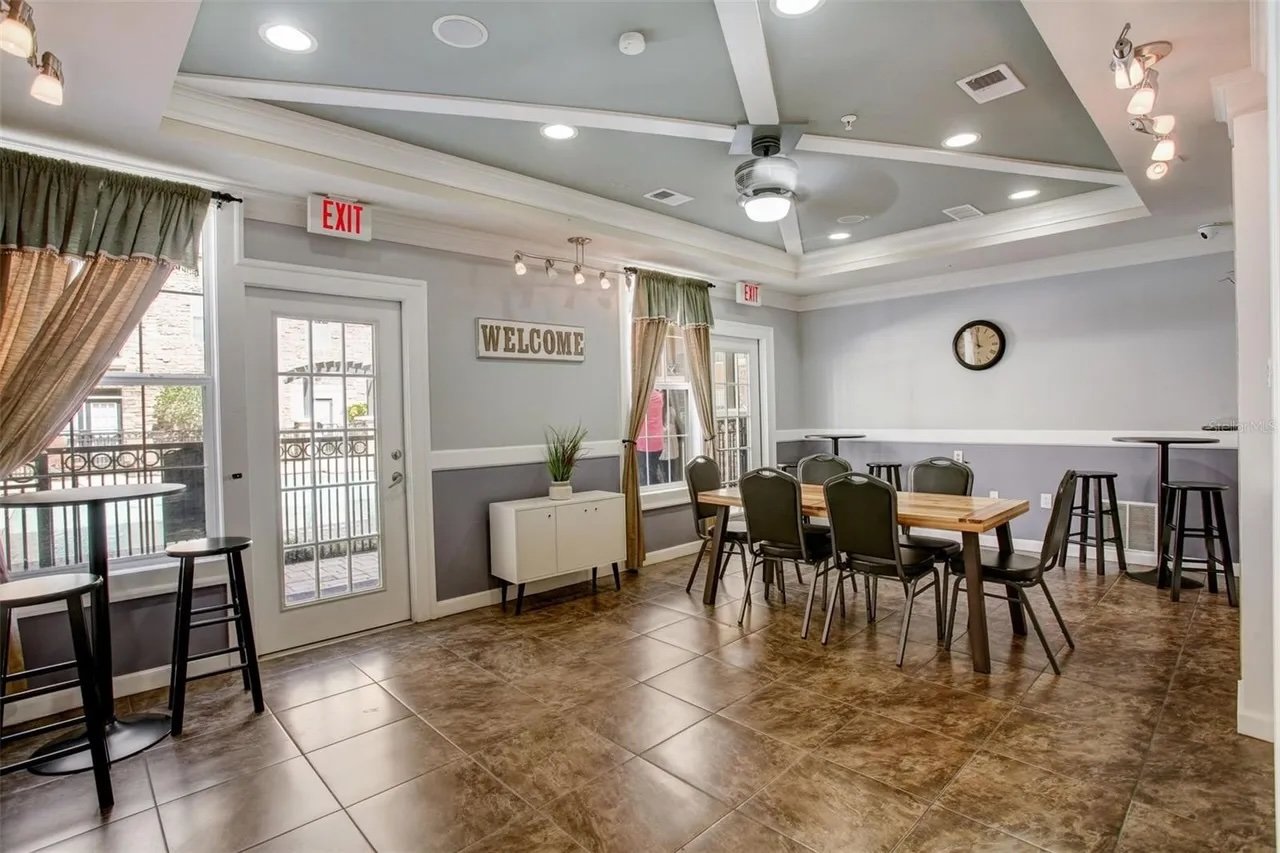 Beautiful 2/2 Condo In Villa Sonoma property image