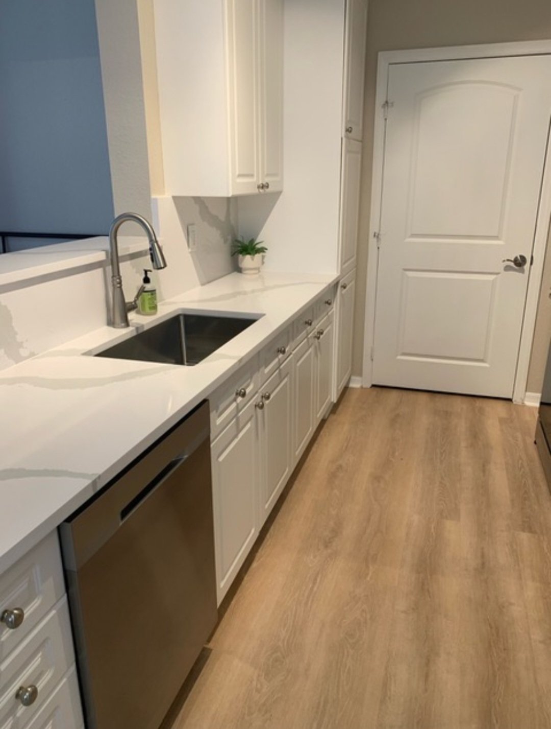 Beautiful 2/2 Condo In Villa Sonoma property image