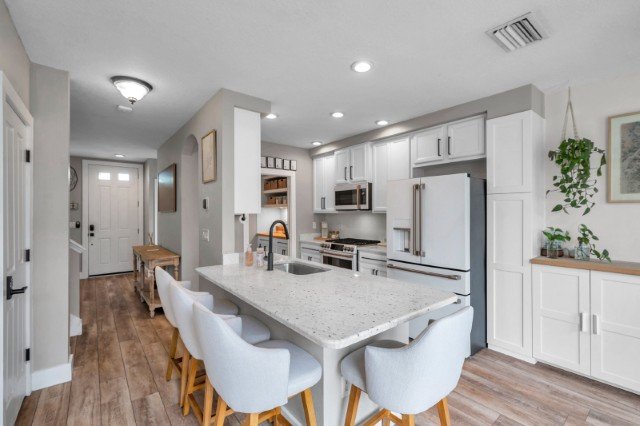 Pristine 3 Bed, 2.5 Bath Townhome In LONGLEAF property image