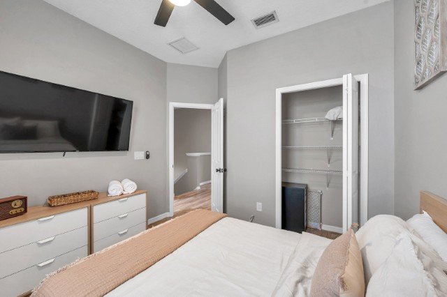 Pristine 3 Bed, 2.5 Bath Townhome In LONGLEAF property image