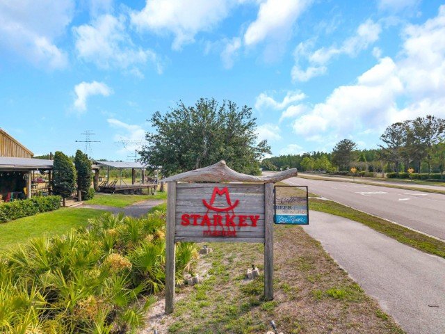 Pristine 3 Bed, 2.5 Bath Townhome In LONGLEAF property image