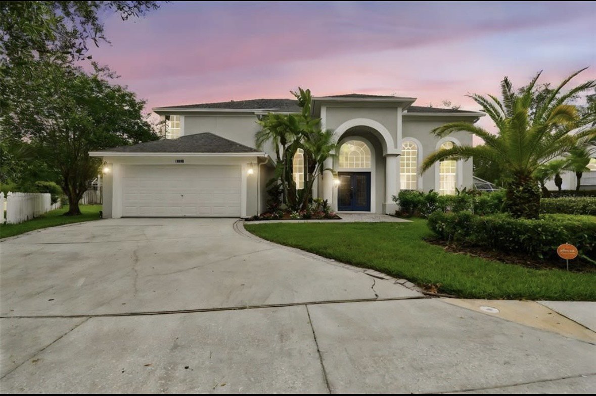 Gorgeous! Tampa Palms 4/3.5/2 Pool Home. property image