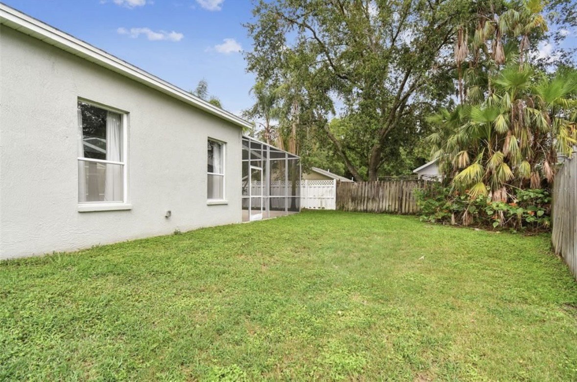 Gorgeous! Tampa Palms 4/3.5/2 Pool Home. property image