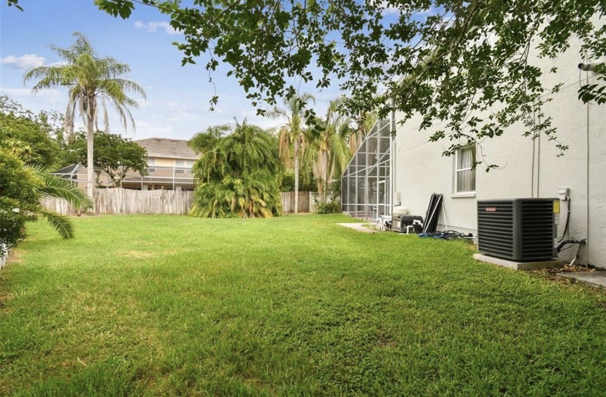 Gorgeous! Tampa Palms 4/3.5/2 Pool Home. property image