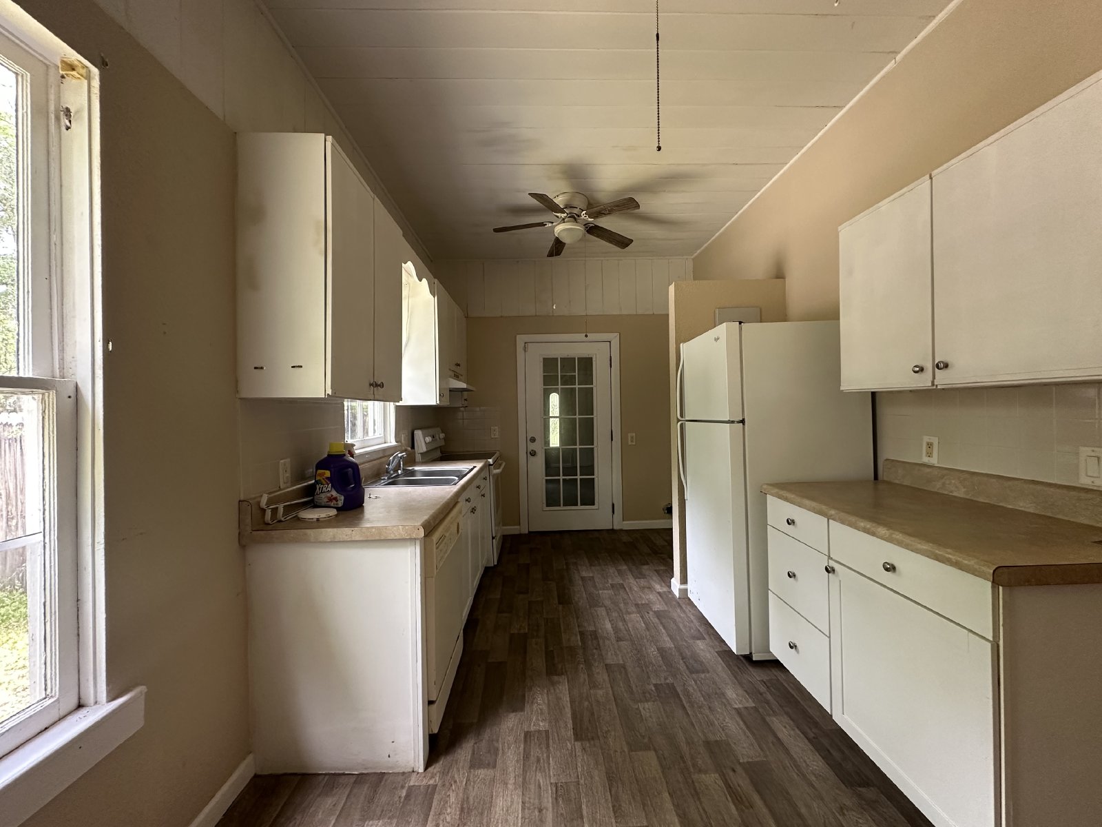 Cute 3/1.5 With Large Open Yard property image