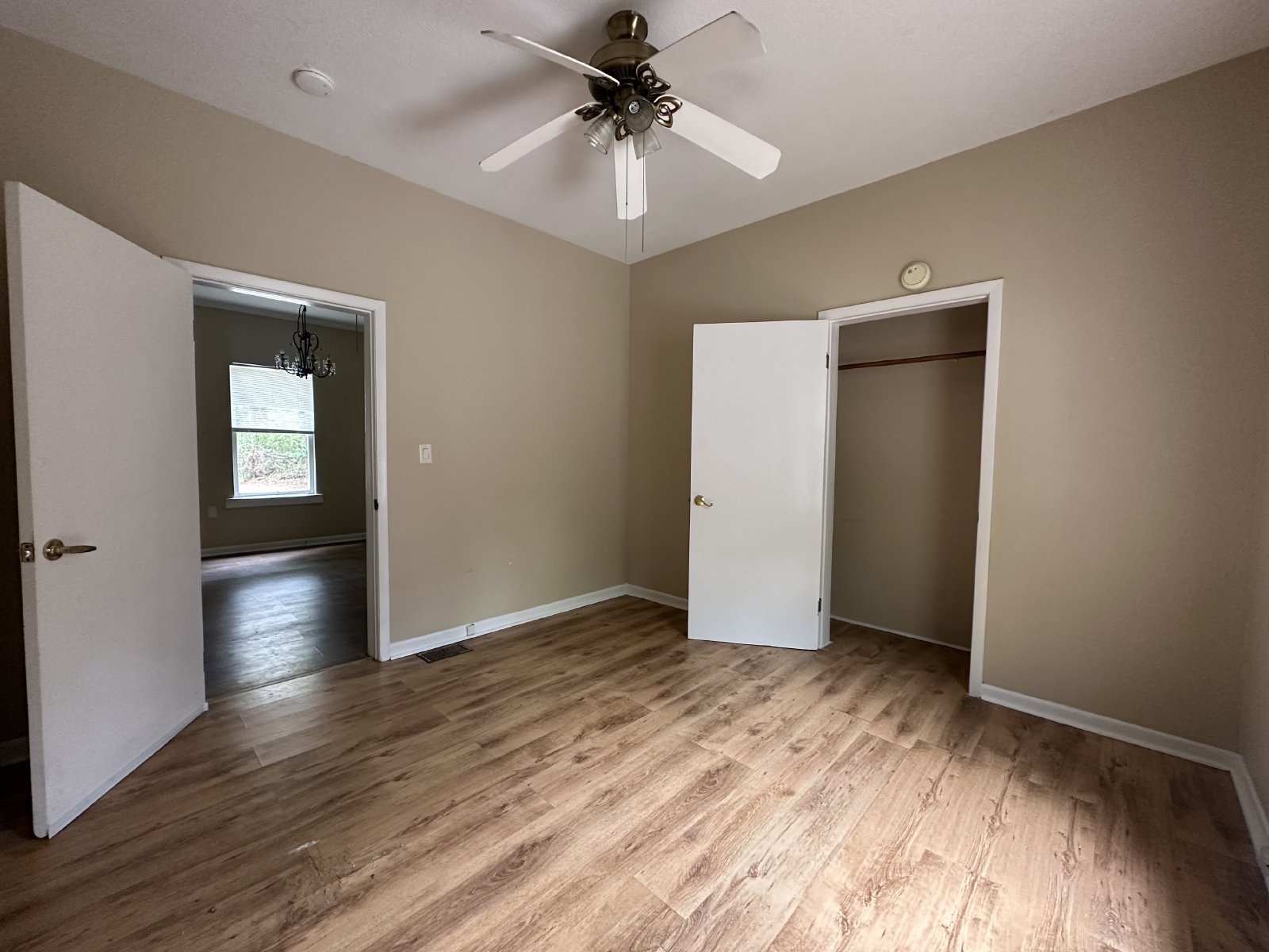 Cute 3/1.5 With Large Open Yard property image